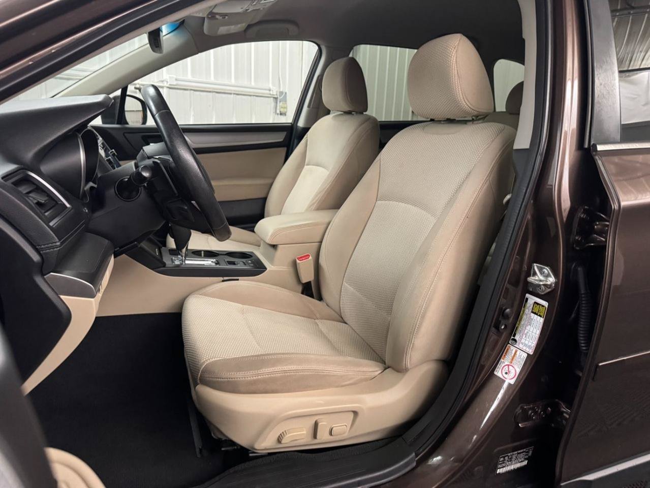 Used 2019 Subaru Outback 2.5i Premium AWD/4WD image 7