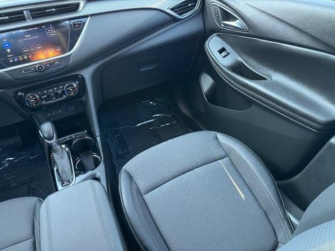 Used 2022 Buick Encore GX Select w/ Sport Touring Package FWD image 18