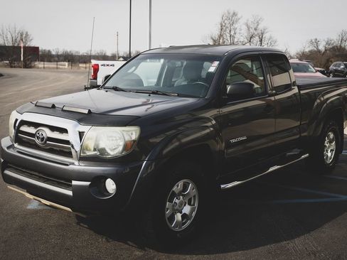Used 2010 Toyota Tacoma 4x4 Access Cab V6 image 15