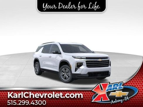 New 2026 Chevrolet Traverse LT AWD/4WD image 1