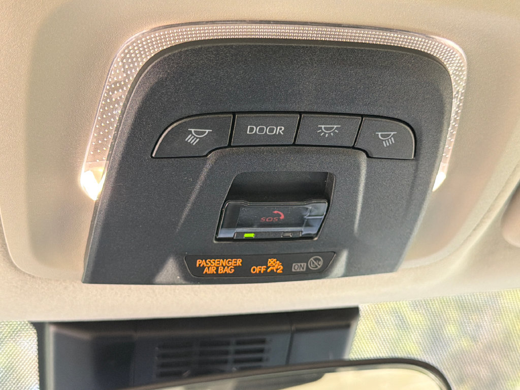 Used 2026 Toyota Corolla LE AWD/4WD image 32
