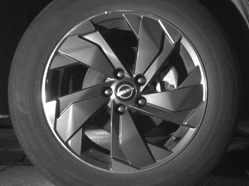 Used 2025 Nissan Rogue SV image 13