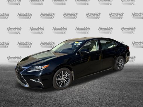 Used 2017 Lexus ES 350 w/ Luxury Package FWD image 5