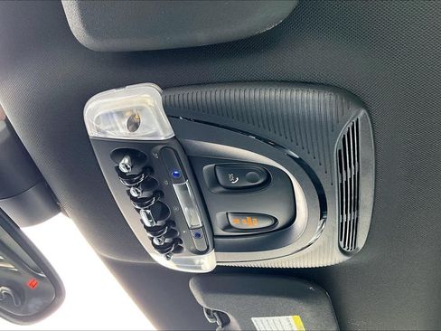 Used 2024 MINI Cooper Countryman S FWD image 32