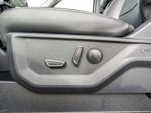 New 2026 Ford F250 Lariat w/ Black Appearance Package image 35