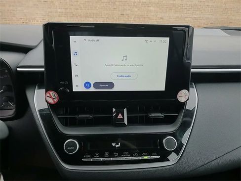 Used 2023 Toyota Corolla LE image 18