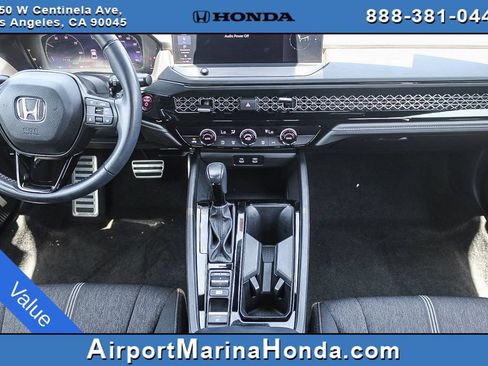 Used 2023 Honda Accord Sport image 12