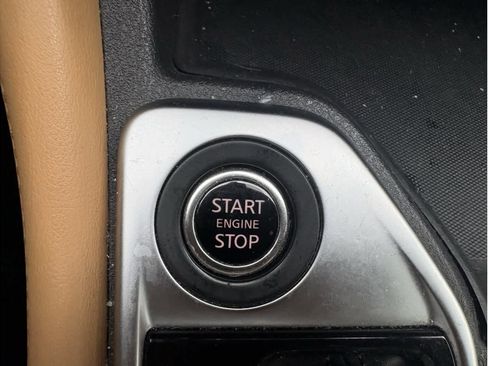 Used 2023 Nissan Sentra SV w/ SV Premium Package image 21