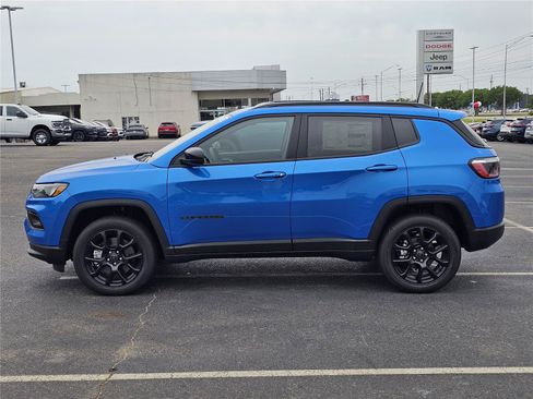 New 2026 Jeep Compass Latitude AWD/4WD image 13