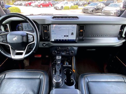 Used 2022 Ford Bronco Badlands w/ Sasquatch Package image 16