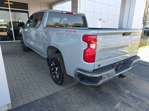 Used 2024 Chevrolet Silverado 1500 LT image 2