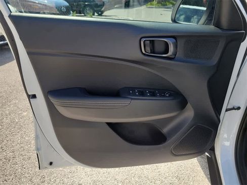 New 2026 Hyundai Venue SEL image 17