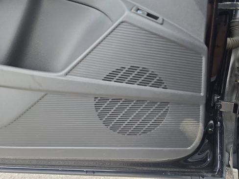 Certified 2022 Volkswagen Taos SE image 22