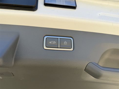 New 2026 Kia EV9 Light image 13