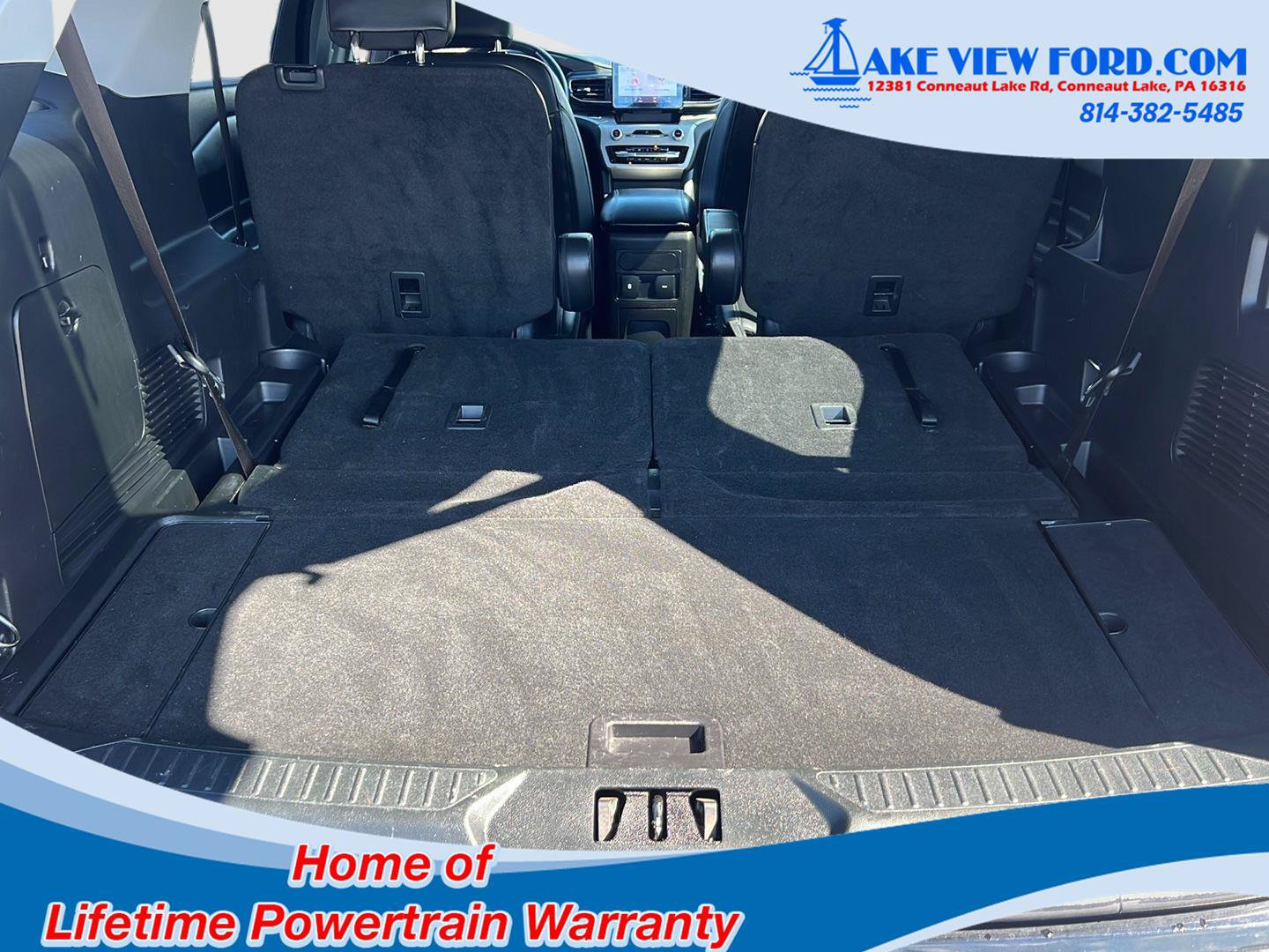Used 2023 Ford Explorer XLT w/ Equipment Group 202A AWD/4WD image 16