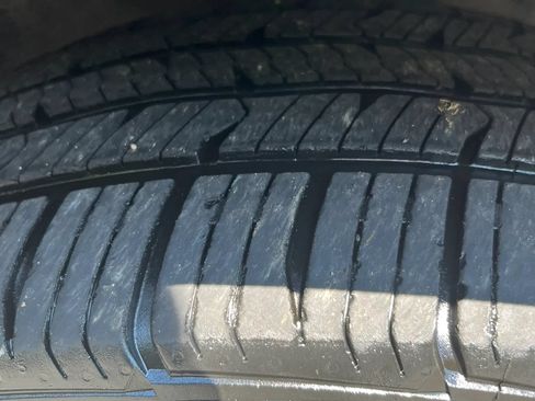 Used 2021 Subaru Ascent Premium w/ Sport Package AWD/4WD image 10