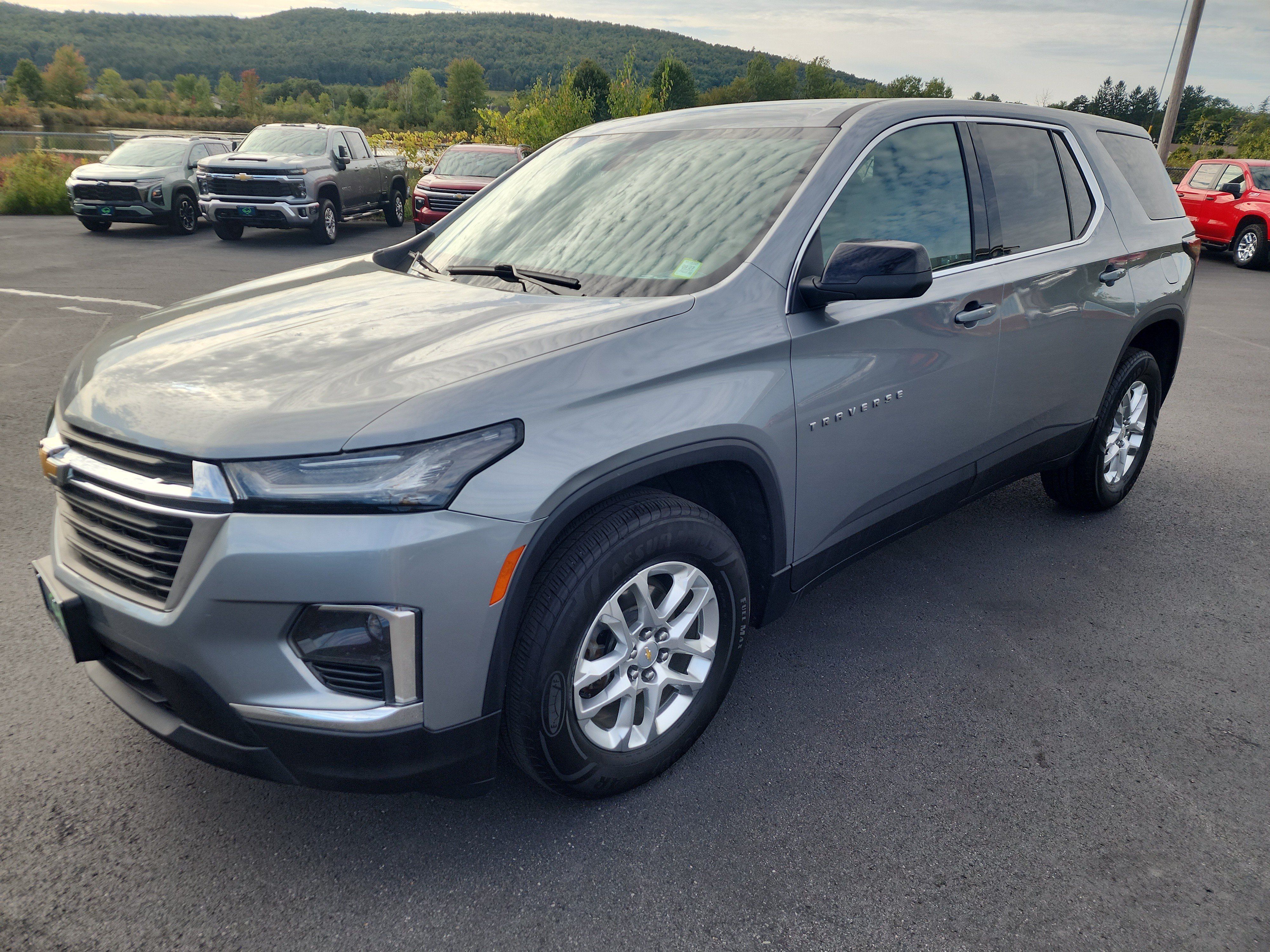 Certified 2023 Chevrolet Traverse LS AWD/4WD image 4