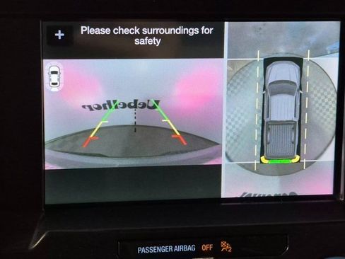 Used 2019 Ford F150 Platinum w/ Equipment Group 701A Luxury image 21