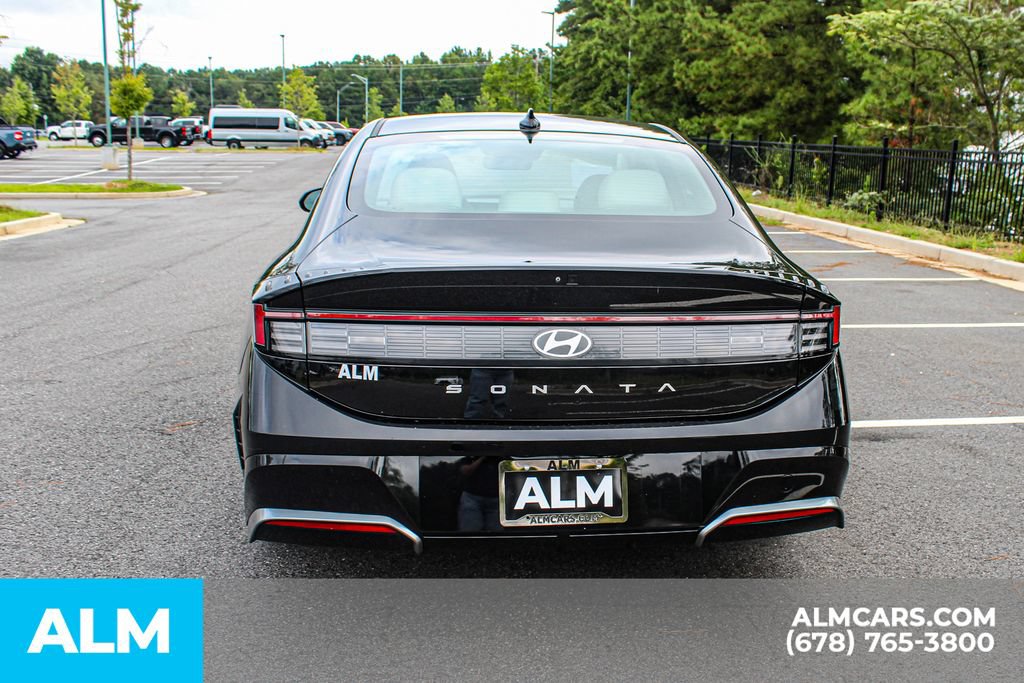 Used 2024 Hyundai Sonata SEL FWD image 10