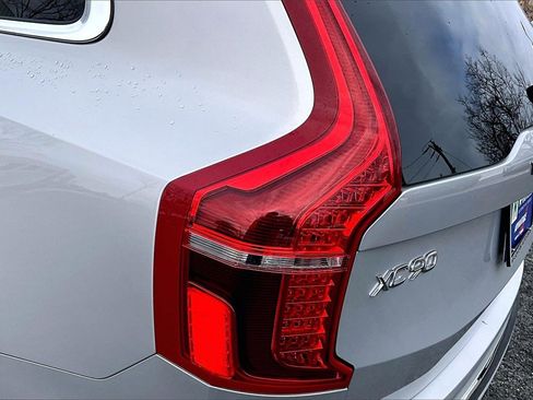 Certified 2023 Volvo XC90 B6 Plus image 23