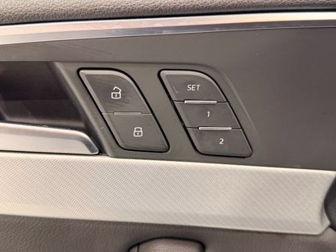 Used 2017 Audi A4 2.0T Premium AWD/4WD image 28