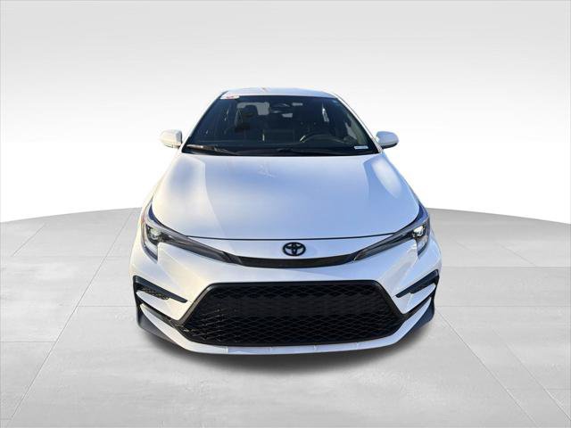 Certified 2026 Toyota Corolla SE w/ SE Package FWD image 1
