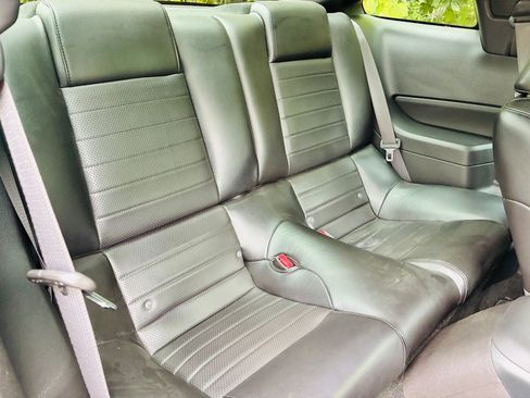 Used 2007 Ford Mustang GT RWD image 40
