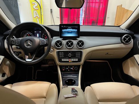 Used 2018 Mercedes-Benz GLA 250 SEDAN image 14