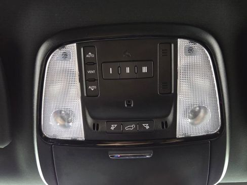 Used 2022 Dodge Durango GT image 30