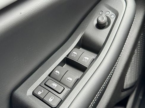 New 2026 Jeep Grand Cherokee Altitude AWD/4WD image 23