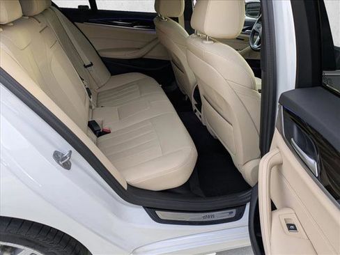 Used 2023 BMW 530i 530i w/ Convenience Package image 20