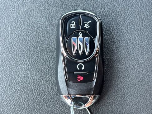 New 2026 Buick Envista Sport Touring w/ Convenience I Package FWD image 39