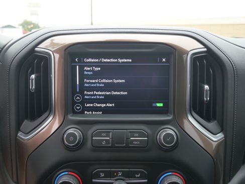 Used 2019 Chevrolet Silverado 1500 High Country image 26