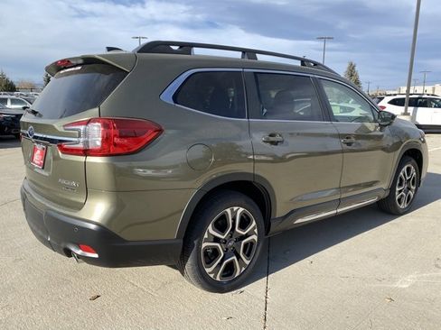 New 2025 Subaru Ascent Limited image 5