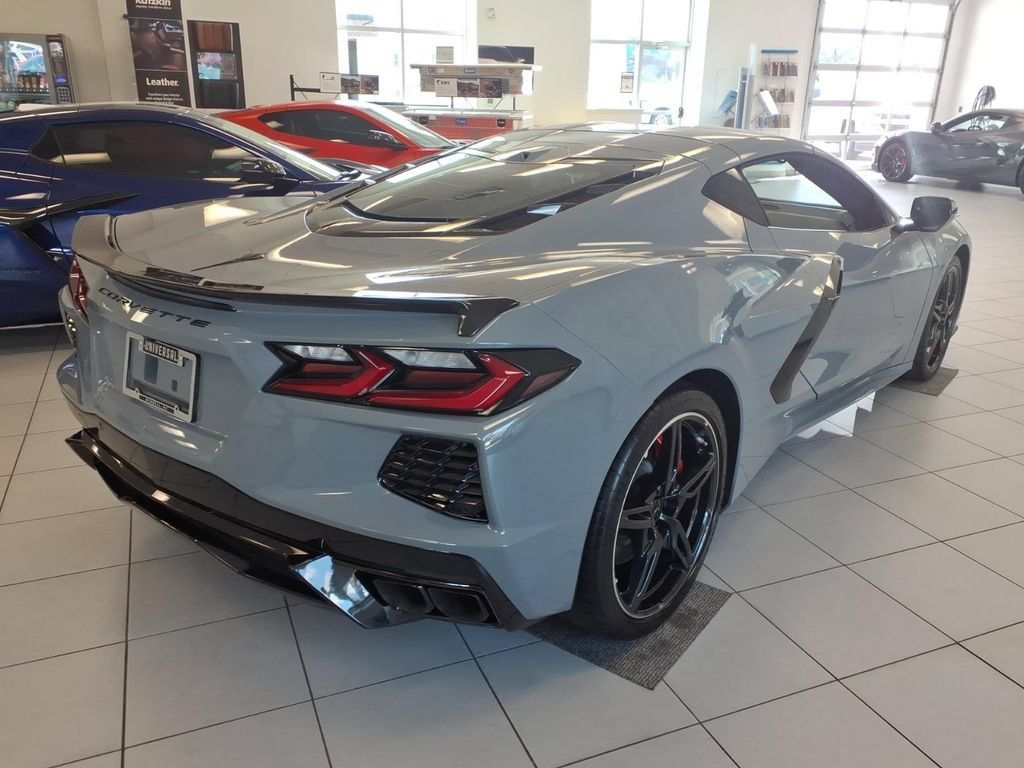 Used 2025 Chevrolet Corvette Stingray Preferred Cpe w/ Battery Protection Package RWD image 3