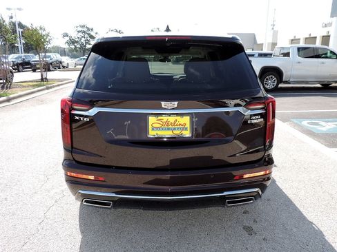 Used 2020 Cadillac XT6 Premium Luxury FWD image 6