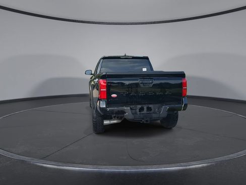 Certified 2025 Toyota Tacoma TRD Off-Road AWD/4WD image 7
