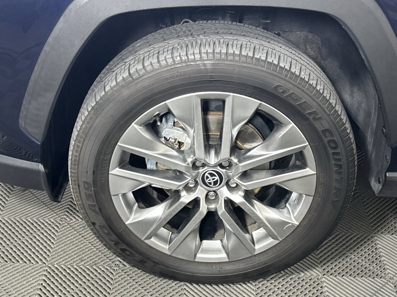 Used 2025 Toyota RAV4 Limited w/ Advanced Technology Package FWD image 10
