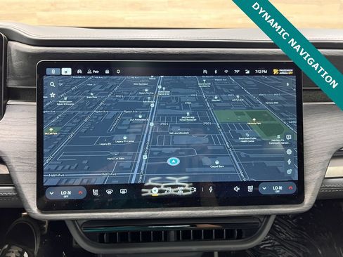 Used 2022 Rivian R1T Adventure image 9