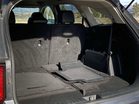 Used 2024 Kia Sorento S image 25