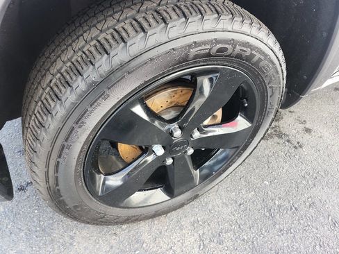 Used 2015 Jeep Grand Cherokee Altitude image 11