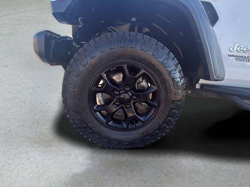 Used 2019 Jeep Wrangler Unlimited Sport image 15