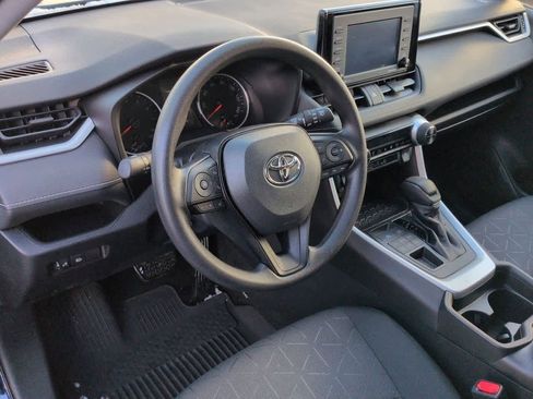 Used 2021 Toyota RAV4 XLE image 2