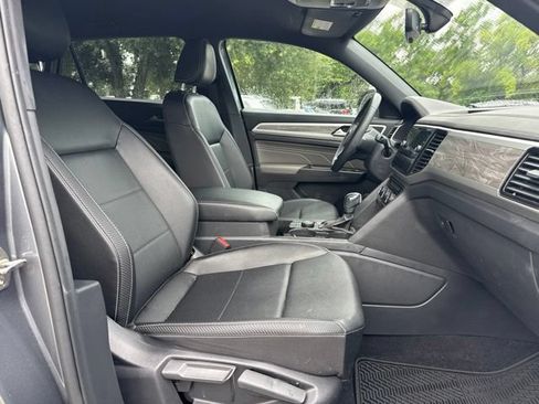 Used 2022 Volkswagen Atlas Cross Sport SE AWD/4WD image 9