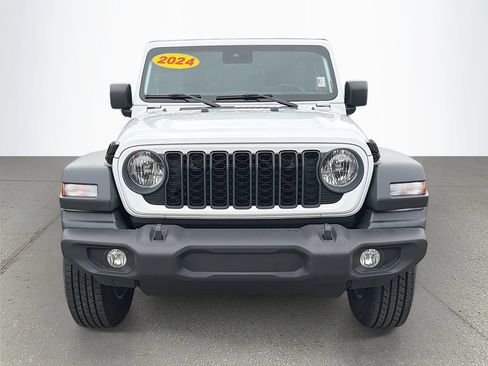 Used 2024 Jeep Wrangler Unlimited Sport AWD/4WD image 9