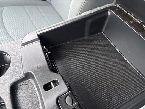 Used 2017 RAM 1500 Outdoorsman image 25