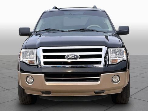 Used 2014 Ford Expedition XLT w/ Equipment Group 202A RWD image 5