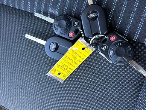 Used 2019 Ford Transit 150 XLT image 28