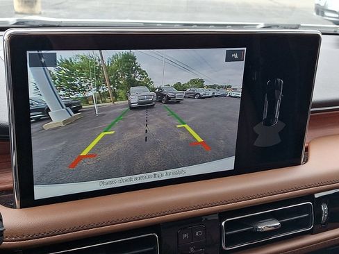 Certified 2023 Lincoln Nautilus Reserve AWD/4WD image 19