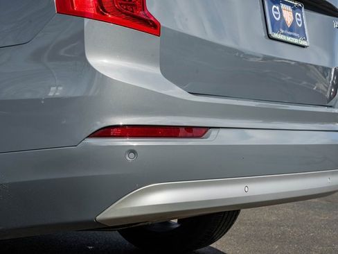 Used 2022 Volvo XC90 T5 Momentum w/ Advanced Package image 7
